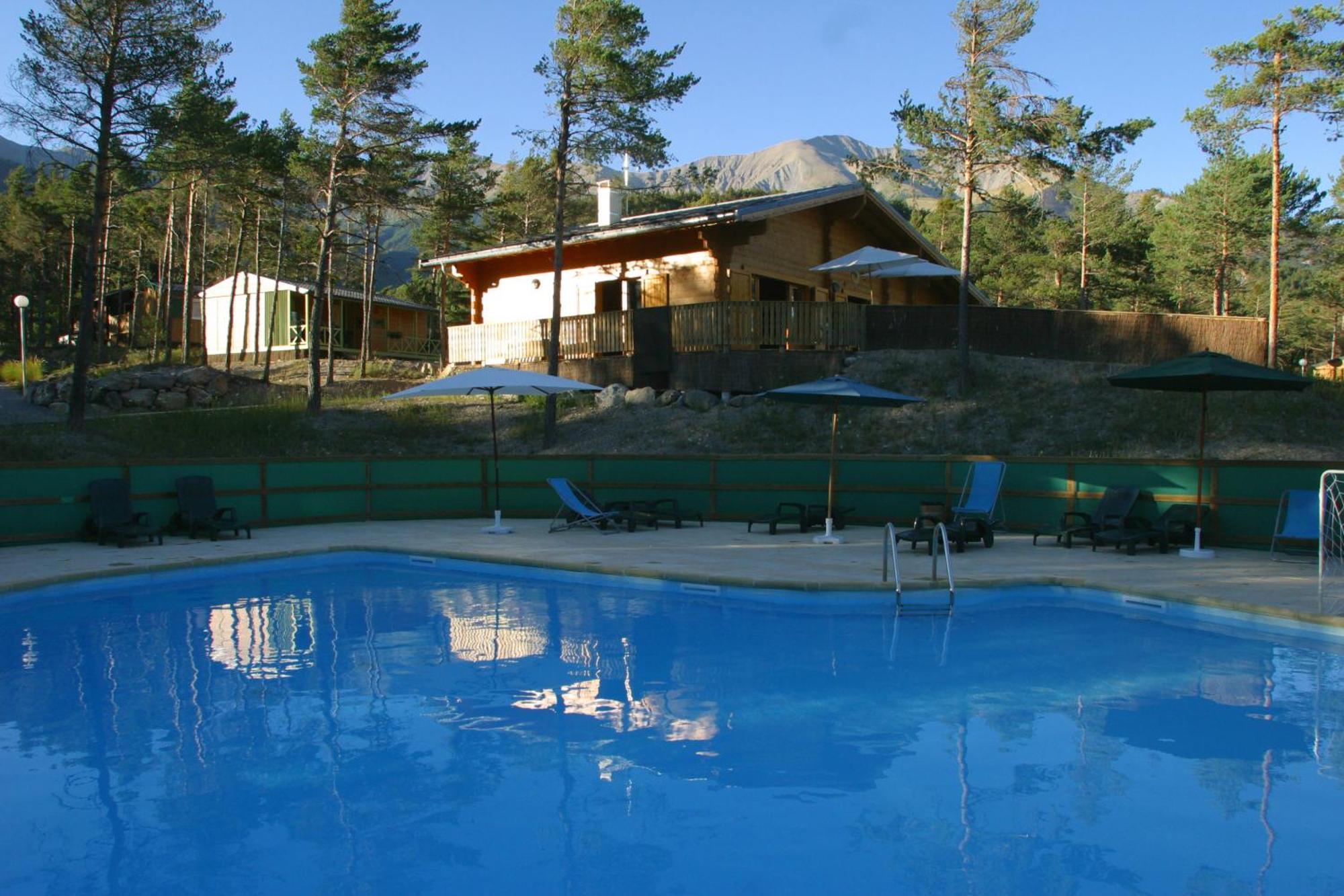 Hotel Parc Résidentiel de Loisir : Le Loup Blanc du Riou Barcelonnette Exterior foto