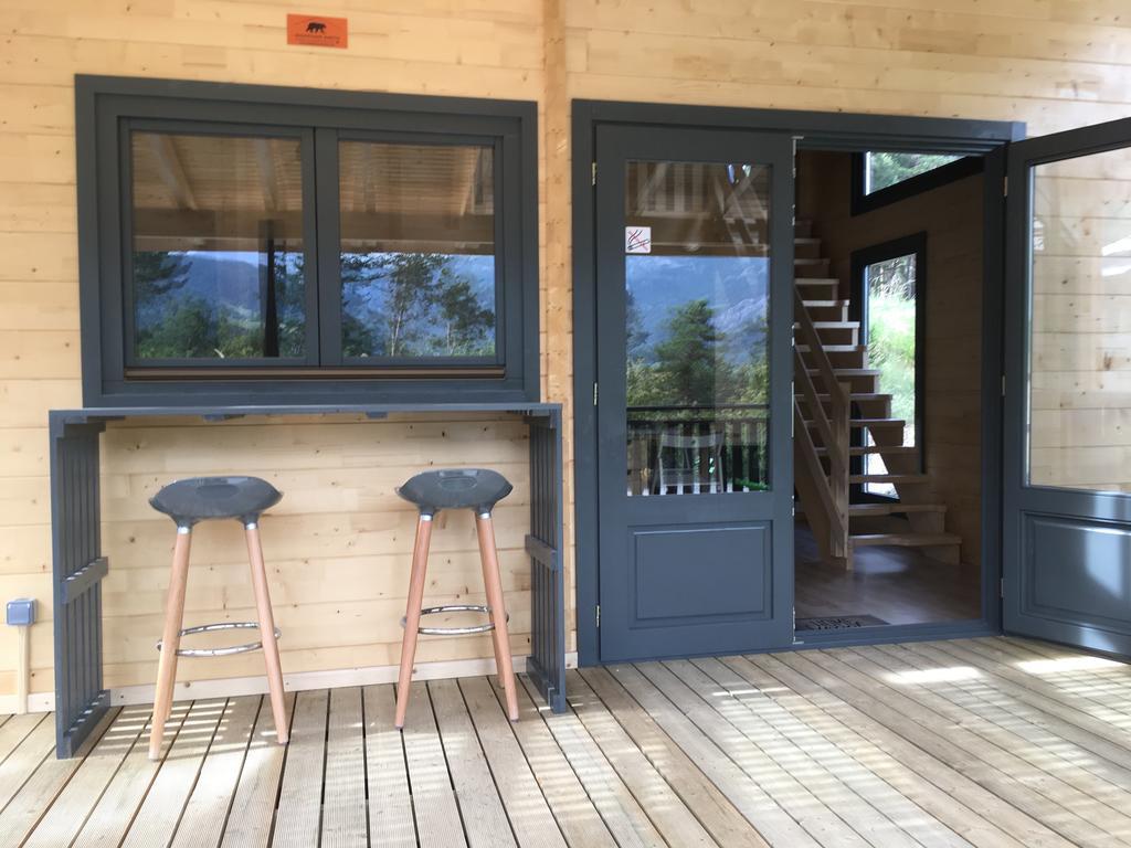 Hotel Parc Résidentiel de Loisir : Le Loup Blanc du Riou Barcelonnette Exterior foto