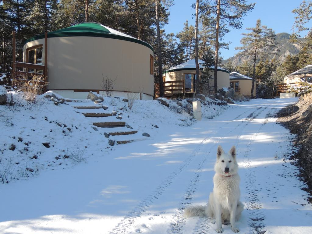 Hotel Parc Résidentiel de Loisir : Le Loup Blanc du Riou Barcelonnette Exterior foto